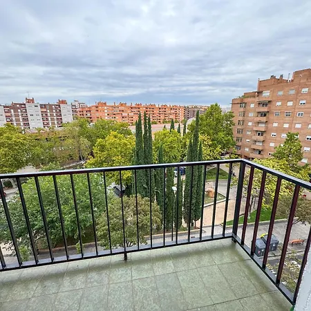 The Dragon Of Pilar - Turistea * Zaragoza